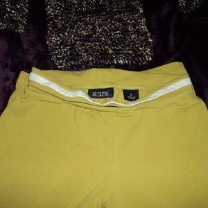 The Childrens Place Fashion Stretch  Pants and Tess stretch top.